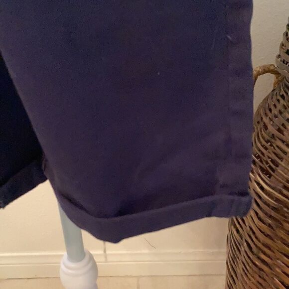 NWT Chaps size 4 navy  stretchy cuffed bermuda shorts - Picture 4 of 13